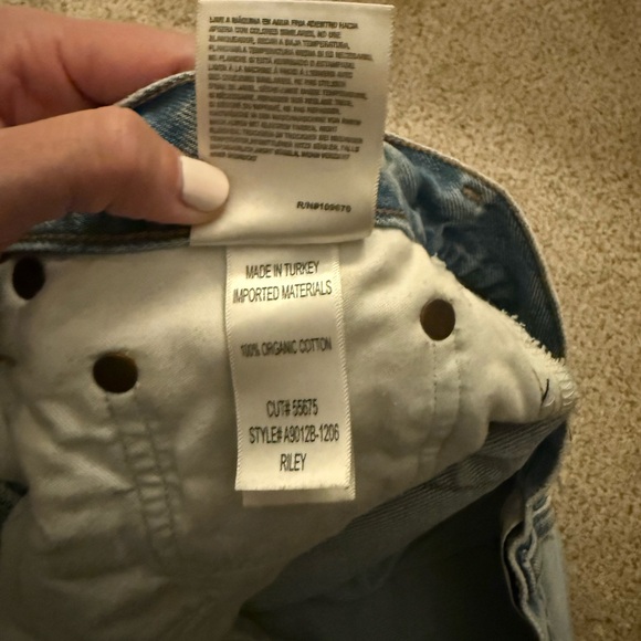 Agolde Riley Distressed Jean Shorts - Picture 5 of 5